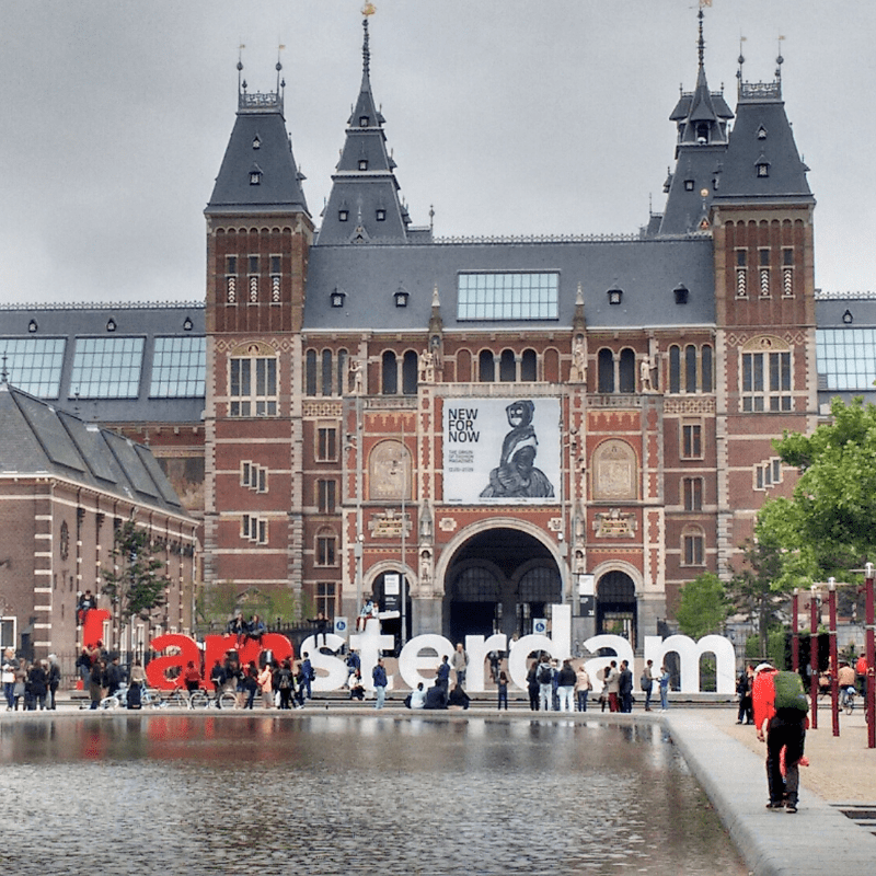 I amsterdam Sign